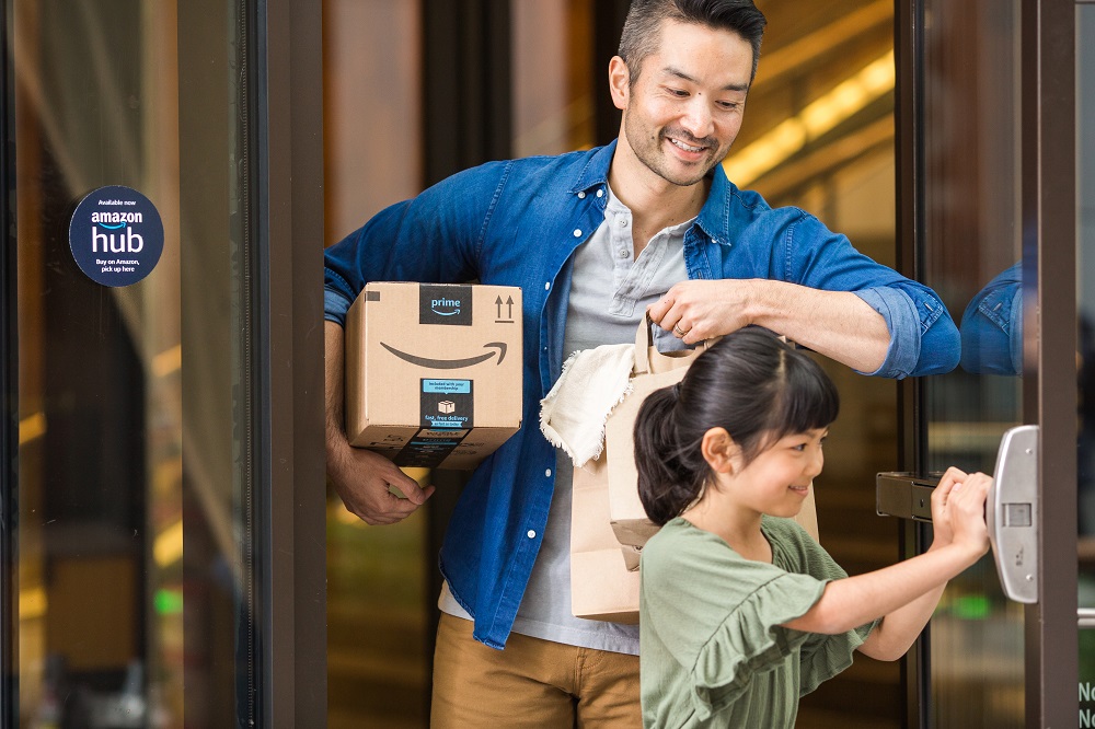 Amazon Hub Counter (Amazon.com)