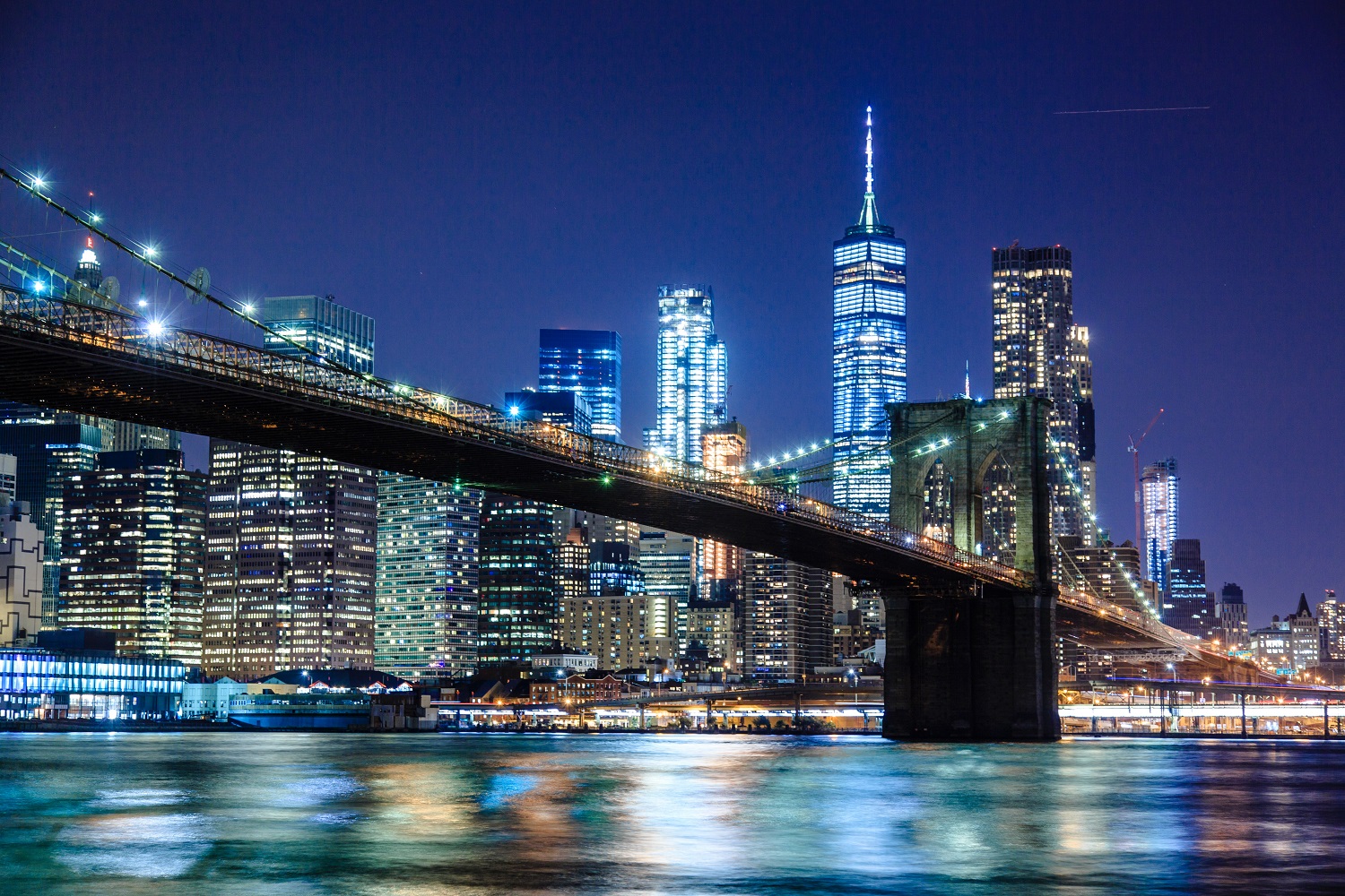 new york city photography-of-bridge-during-nighttime-1239162