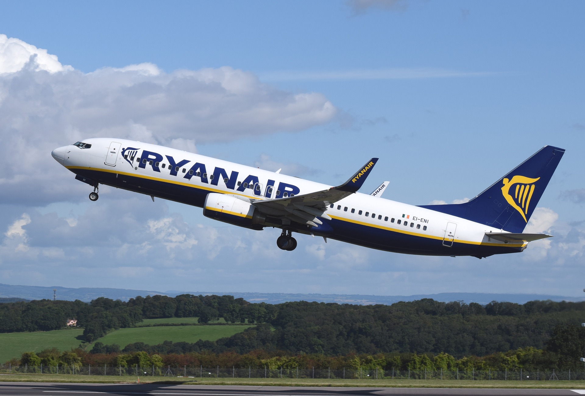 ryanair (skeeze from Pixabay)