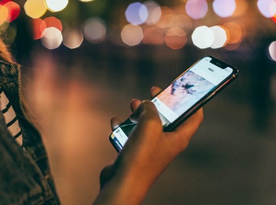 app (Daria Shevtsova from Pexels)