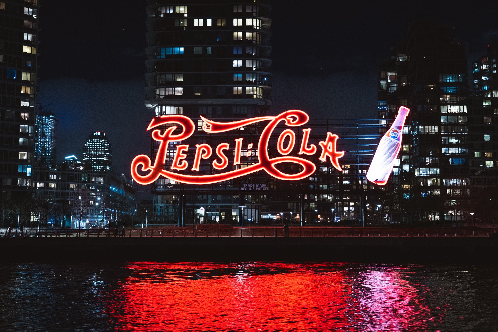 pepsi (Sam Cumming on Unsplash)