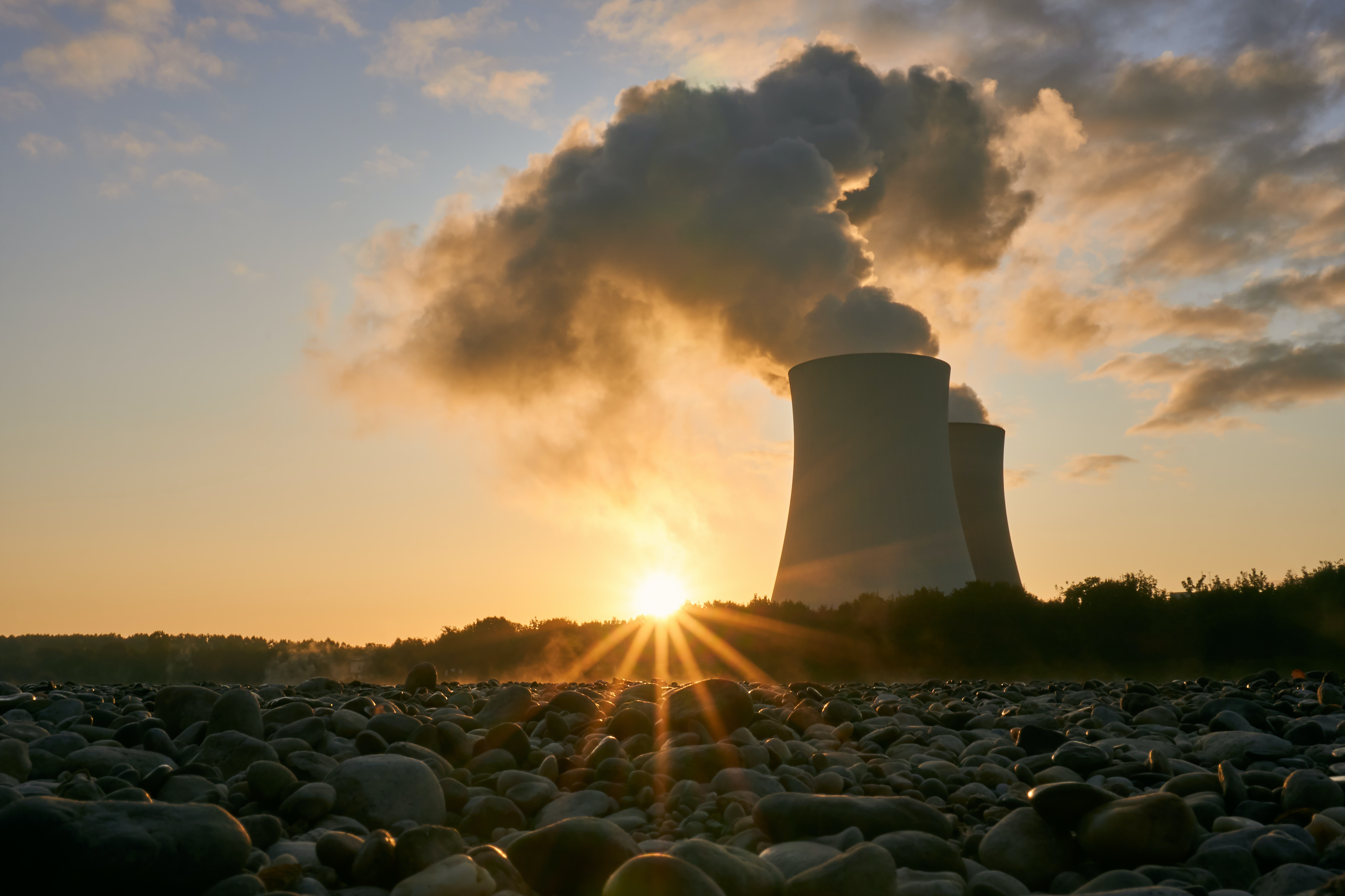 nuclear power plant (Markus Distelrath from Pexels)