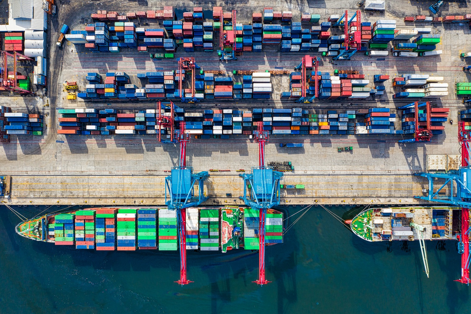 Container ship (Tom Fisk from Pexels)