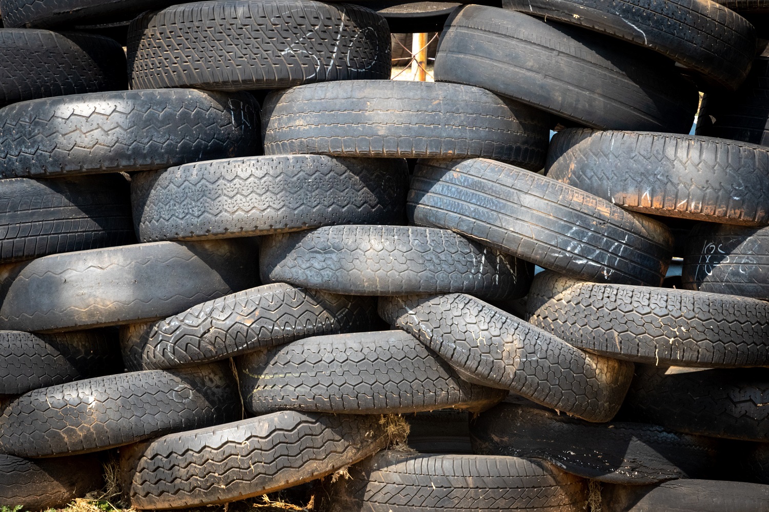 Tires (Magda Ehlers from Pexels)