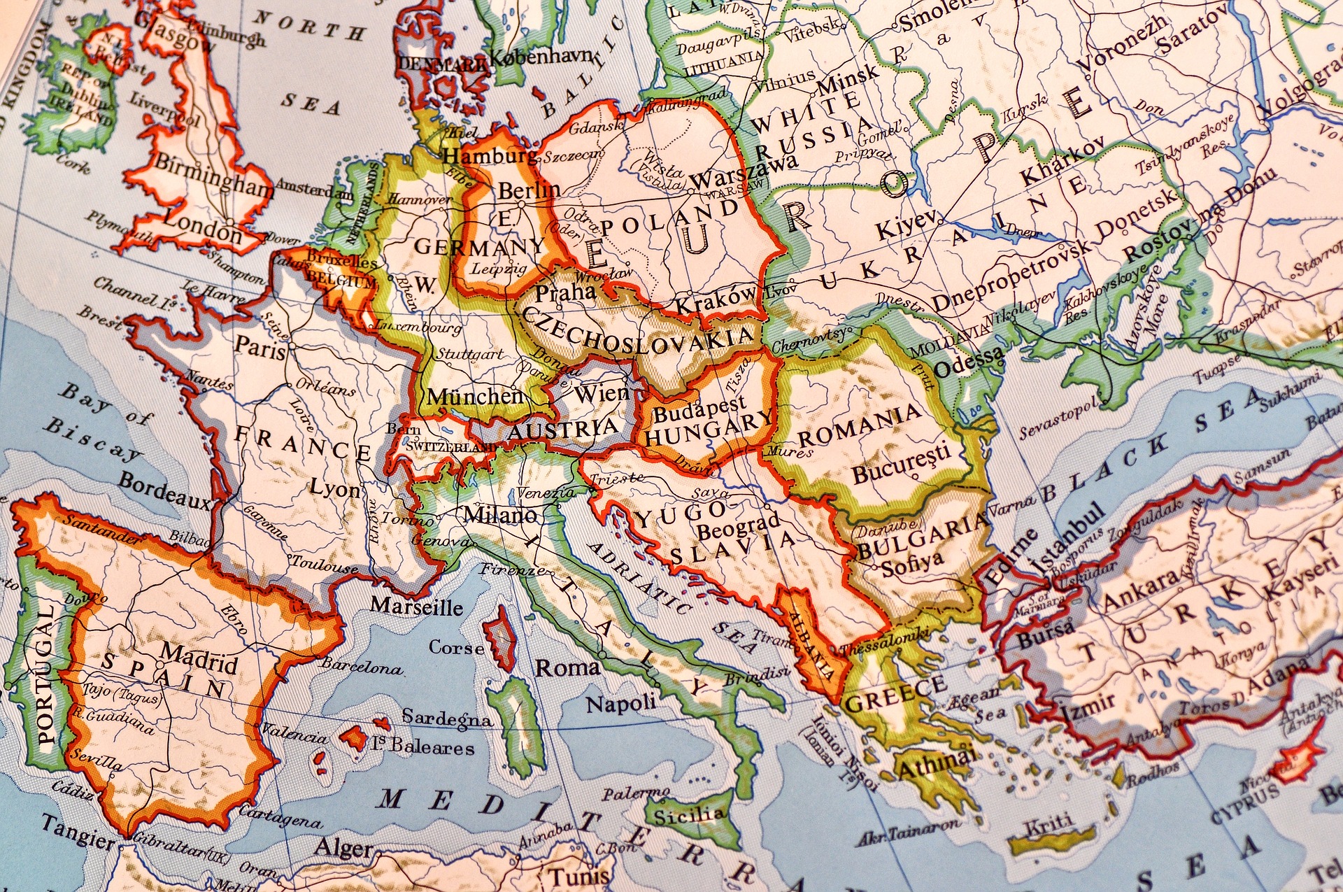 Europe (Mabel Amber from Pixabay)